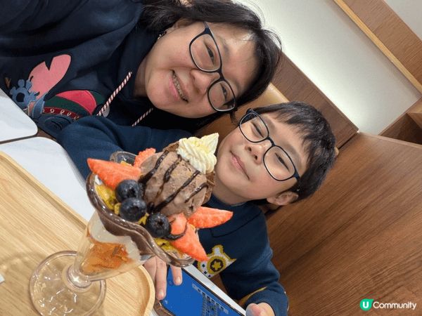 帶著仔仔在香港四圍走，2個主題公園、各個商場、多個室內遊樂場...