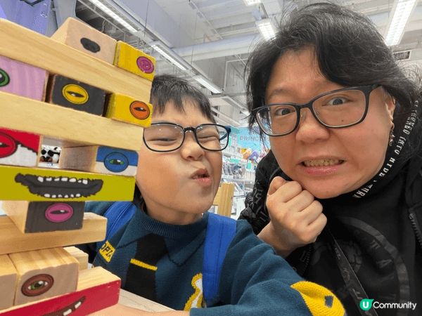 帶著仔仔在香港四圍走，2個主題公園、各個商場、多個室內遊樂場...