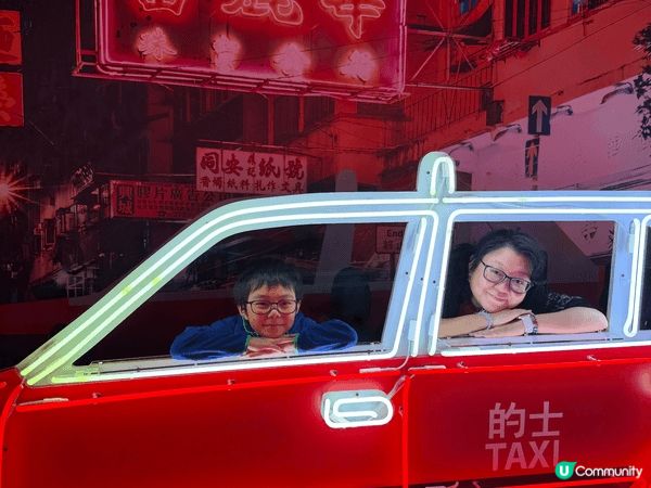 帶著仔仔在香港四圍走，2個主題公園、各個商場、多個室內遊樂場...