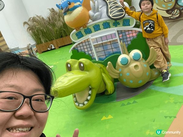 帶著仔仔在香港四圍走，2個主題公園、各個商場、多個室內遊樂場...