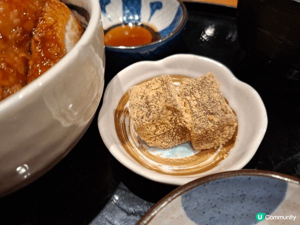 炙宴ABURI-EN的「月見豬腩肉丼」是人氣名物！選用優質豬...