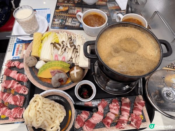 去咗敏華餐廳叫咗個雞扒意粉餐配羅宋湯同埋個人打邊爐餐，沙嗲汁...