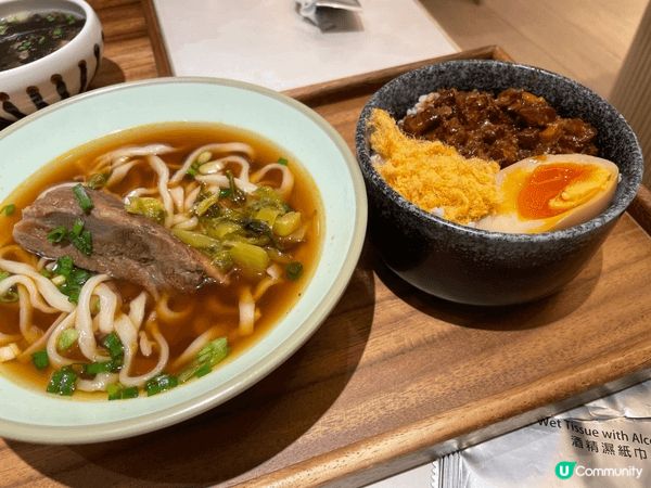 倆伴下午茶餐都幾扺食，又幾好食，仲包埋野飲都係60蚊右左～每...