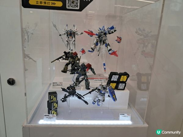 在啟德開了高達香港站的門店，是高達愛好者一定不要錯過，有很多...
