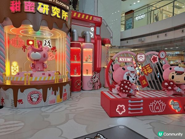 皇室堡今期有以血腥熊佈置嘅pop-up store，好耐無見...