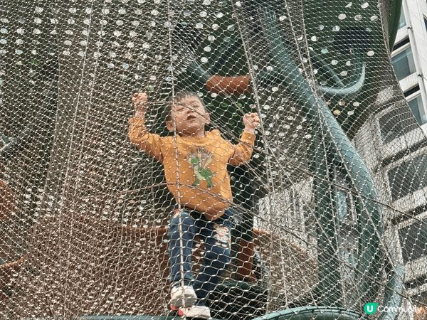 這是紅磡海濱的兩個公園-建灣街公園和紅磡海濱公園。 兩個公園...