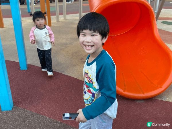 沙田新城市廣場，史努比公園入邊嘅船仔係可以免費排隊玩 跟住可...