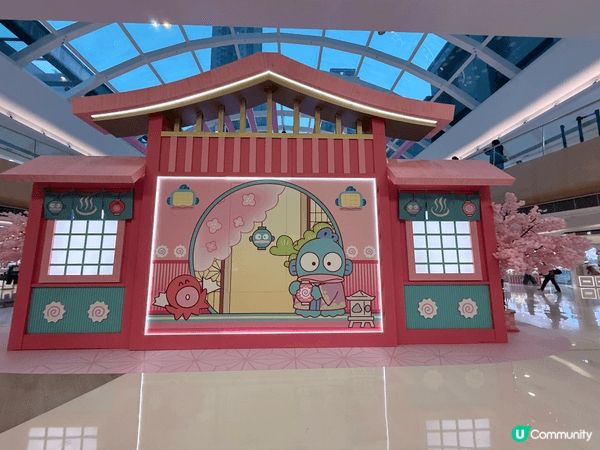 近排行過馬鞍山商場見到有好多水怪，我屋企人最鍾意就係水怪梗係...