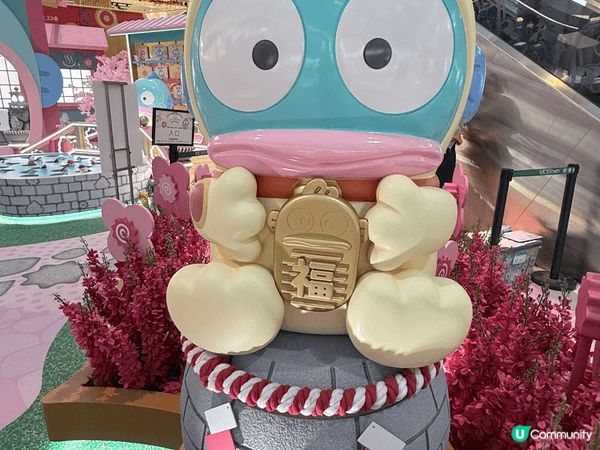 近排行過馬鞍山商場見到有好多水怪，我屋企人最鍾意就係水怪梗係...