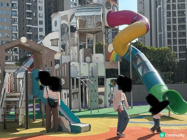 荃灣廣場嘅空中花園絕對係免費嘅親子好去處，有啲休閒嘅兒童玩樂...