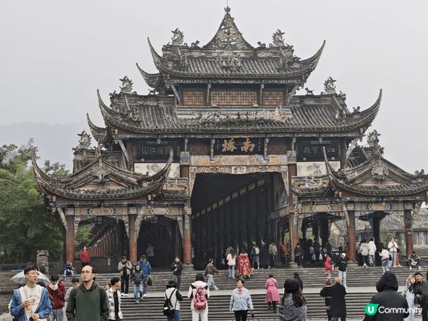 1.九寨溝五色河：清靜優雅，如入仙境。