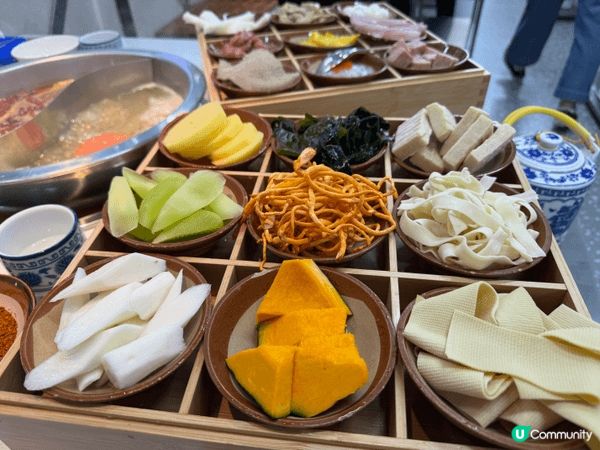 這鍋重慶芈重山老火鍋，簡直將「人間值得」四個字直接寫在滾燙的...