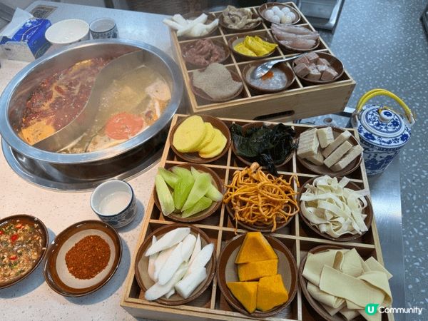 這鍋重慶芈重山老火鍋，簡直將「人間值得」四個字直接寫在滾燙的...