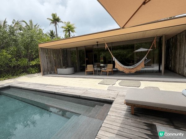 相片是在馬爾代夫Patina Maldives旅遊時拍攝。真...