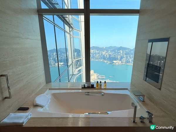 每一次入住香港麗思卡爾頓（The Ritz-Carlton,...