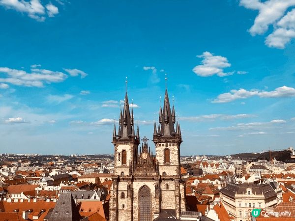 捷克布拉格是中歐最美麗、最具童話氛圍的城市之一。它被譽為「百...