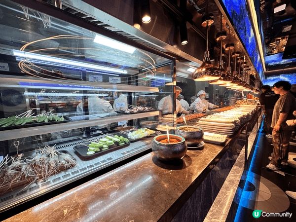 上星期去了最近新開嘅深圳海鮮自助餐～靚靚的海，入面勁多野食，...