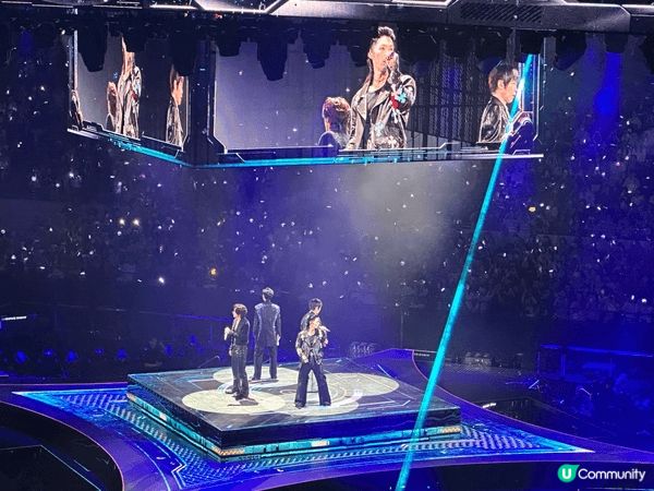 深圳大運中心體育館 《F✦FOREVER 恆星之城 巡迴演唱...