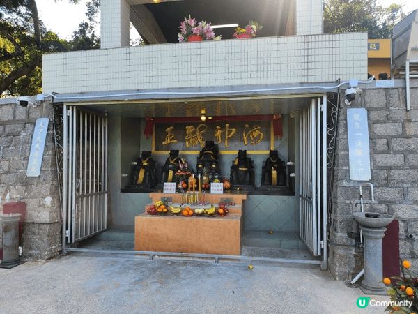 鹿頸 (Luk Keng) 位於香港新界東北部，鄰近沙頭角及...