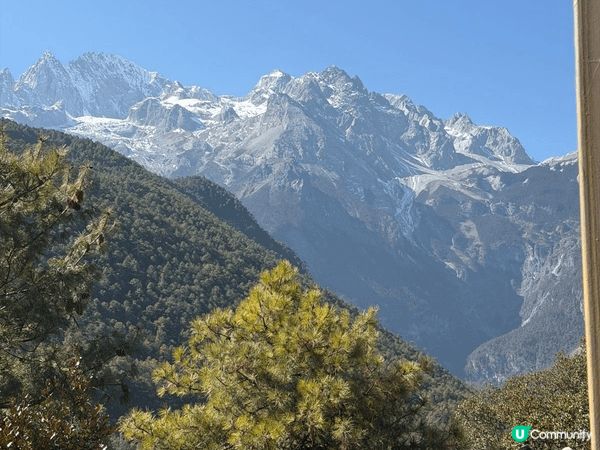 雲南省玉龍雪山的誤稱或別稱 有時候人們會將著名的雲南麗江玉龍...
