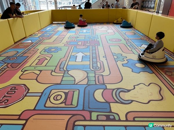 放假帶女兒來到 iSQUARE 的珍珍薯片天地，簡直是放電天...