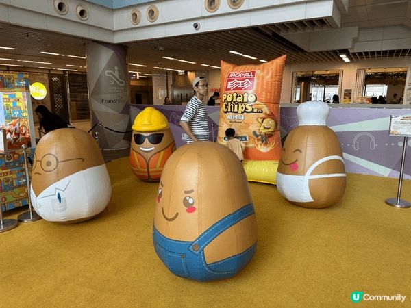 放假帶女兒來到 iSQUARE 的珍珍薯片天地，簡直是放電天...