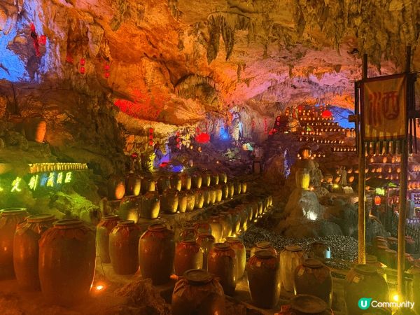 連州地下河是粵北5A秘境，2億年喀斯特奇觀。洞內恆溫18℃，...