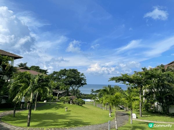 因為剛剛去完富國島，可以享受陽光與海灘，亦都可以在酒店欣賞美...