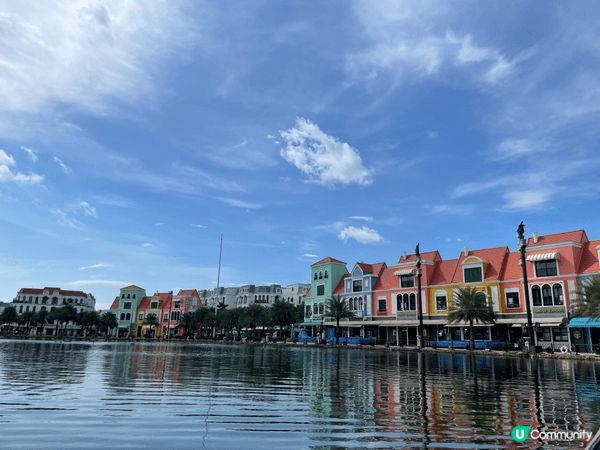 因為剛剛去完富國島，可以享受陽光與海灘，亦都可以在酒店欣賞美...