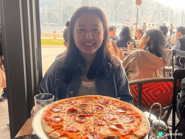 去了天后的一間創意鐵板燒餐廳吃飯，食物精美，海景一流！另外去...