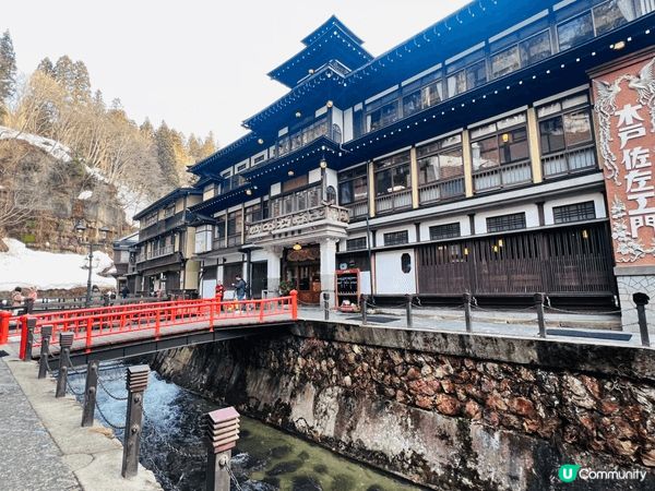 冬日赴銀山溫泉，看雪落古街，燈映溫泉，在湯霧里共度一場溫柔舊...
