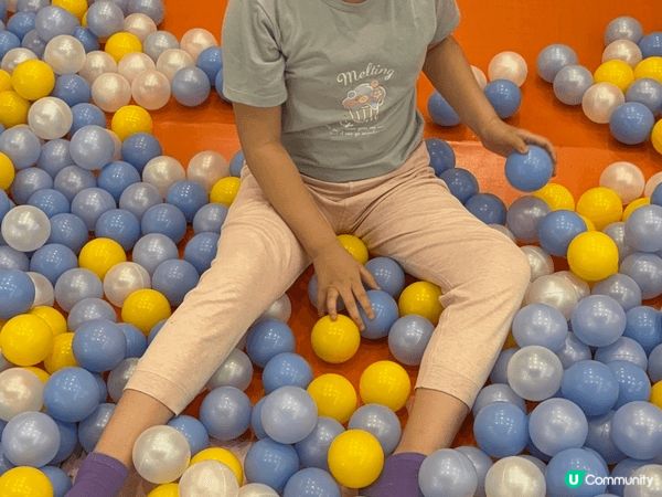 深圳歡樂谷（Shenzhen Happy Valley）位於...