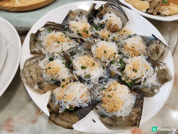 大梅沙景點有1800米細軟沙灘、海濱公園及海濱棧道，可游泳、...