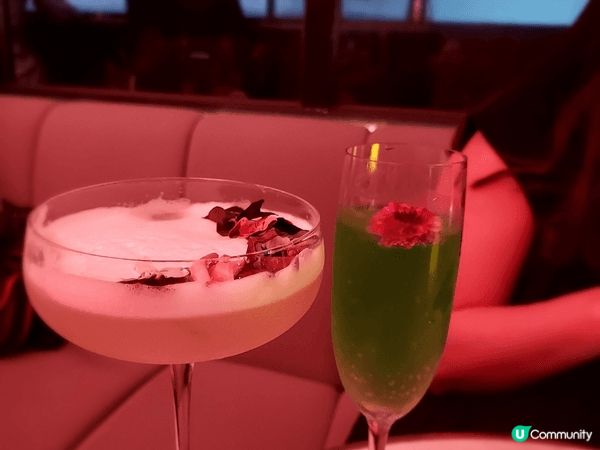 這一家是jmoon,食物多種類，飲品多選擇，命名也很有意思。...