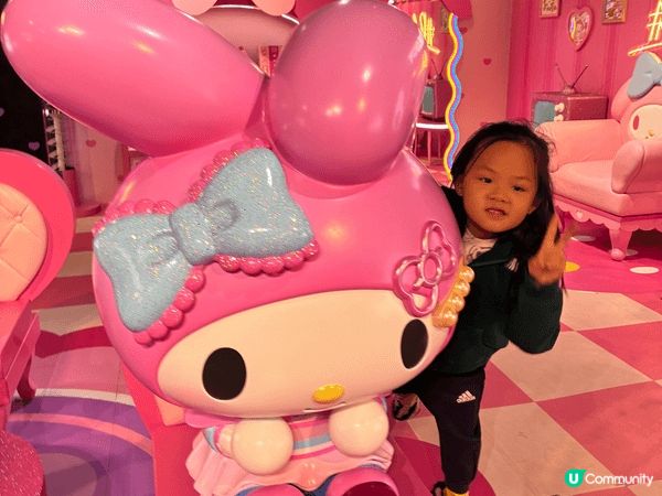 喜歡Hello Kitty 是 因為她是Sanrio 最具代...