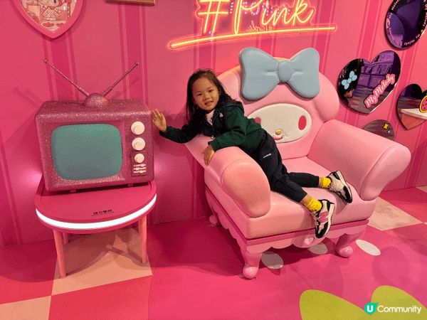 喜歡Hello Kitty 是 因為她是Sanrio 最具代...