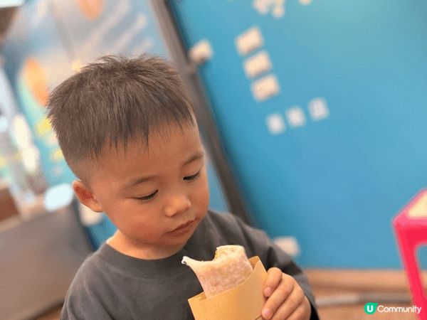 上面係我地上星期到台北十分既相片，行落好舒服，小朋友都玩得好...