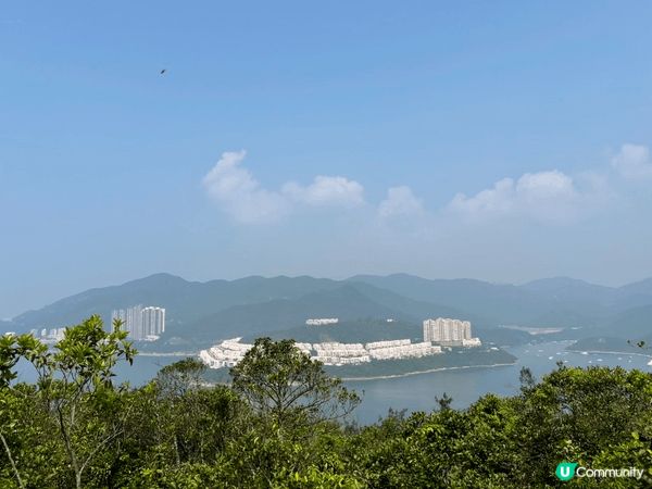 龍脊係香港一條簡單的行山路線，風景美麗，適合一家大細一齊行🙌...