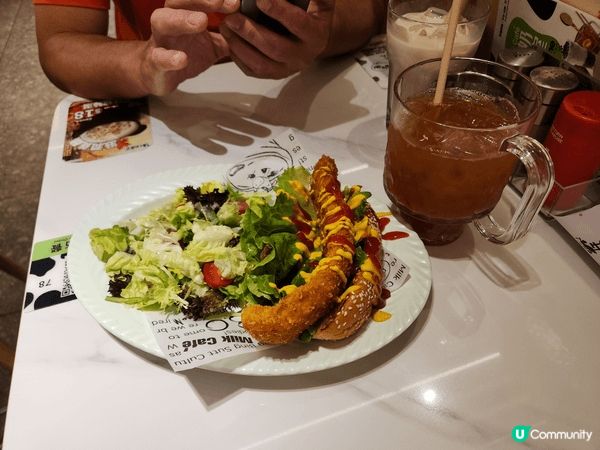 冰室新推出下午茶套餐～吉列脆脆魚柳拼沙律菜，還可免費升級紅豆...