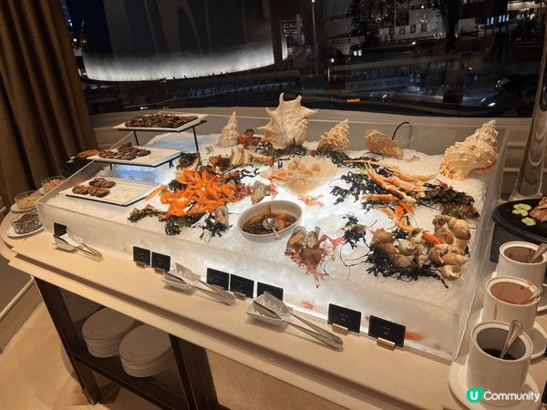 5月8日老婆生日，收工帶左佢去半島酒店食Buffet慶祝😎