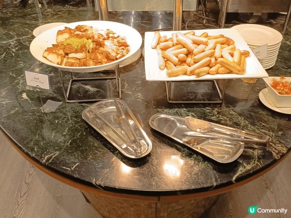 自助午餐時間充足。 性價比cp值極高。 酒店本身接待的都是外...