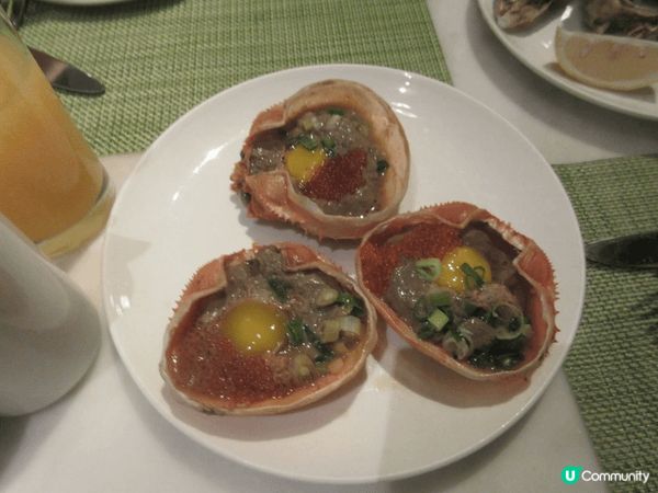 九龍東皇冠假日酒店♡星幕Cielo♡，坐擁無敵景觀，餐廳坐落...