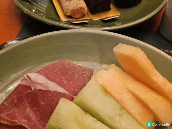 九龍香格里拉大酒店(Café Kool咖啡廳)以豐盛的國際美...