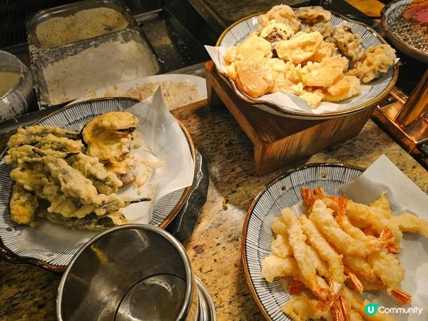 九龍香格里拉大酒店(Café Kool咖啡廳)以豐盛的國際美...