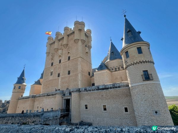 5月去左西班牙🇪🇸旅行，自駕去左Segovia塞哥維亞古城！...