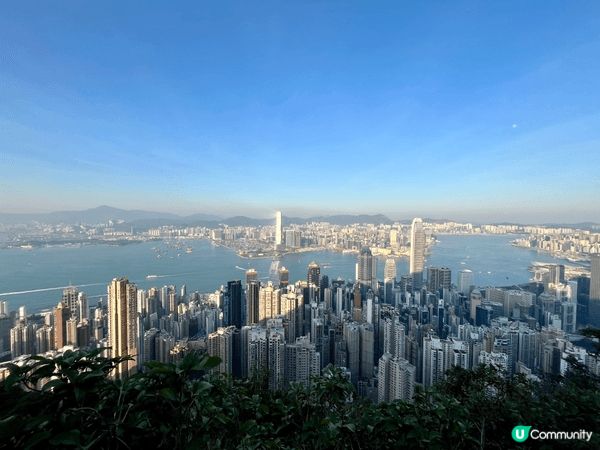 從太平山頂起步，穿過盧吉道林蔭，約半小時腳程便能抵達這座位於...