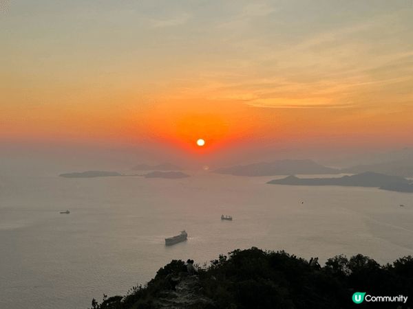 從太平山頂起步，穿過盧吉道林蔭，約半小時腳程便能抵達這座位於...