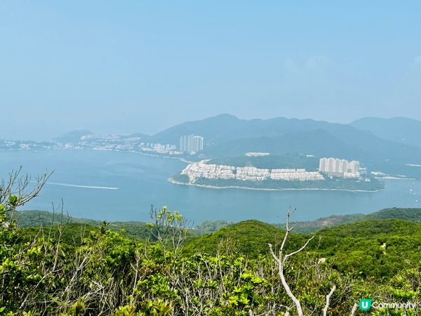 香港龍脊行山，位於港島東南部，是經典的初中級遠足路線，沿途可...
