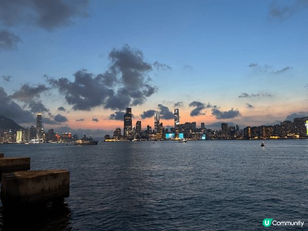 最適合去海濱長廊行吓，曬吓太陽，睇吓日落，傾吓心事，吹下海風...