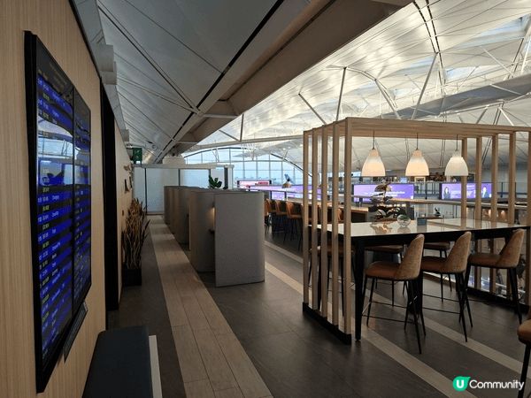 ✈️香港國際機場Kyra貴賓室體驗分享😍任飲任食自助餐🍴即調...